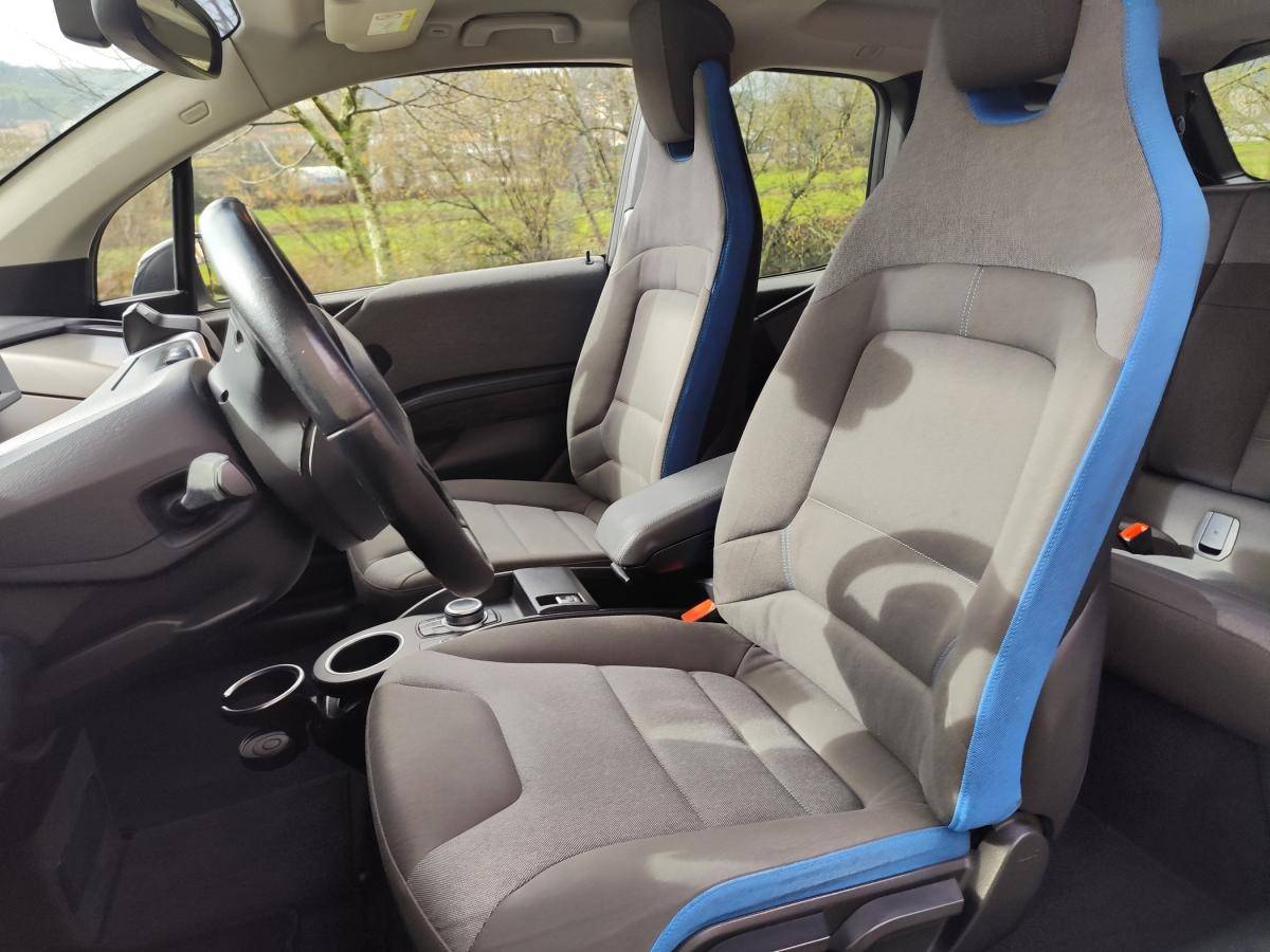 bmw-i3-2021-eletrico-500cc