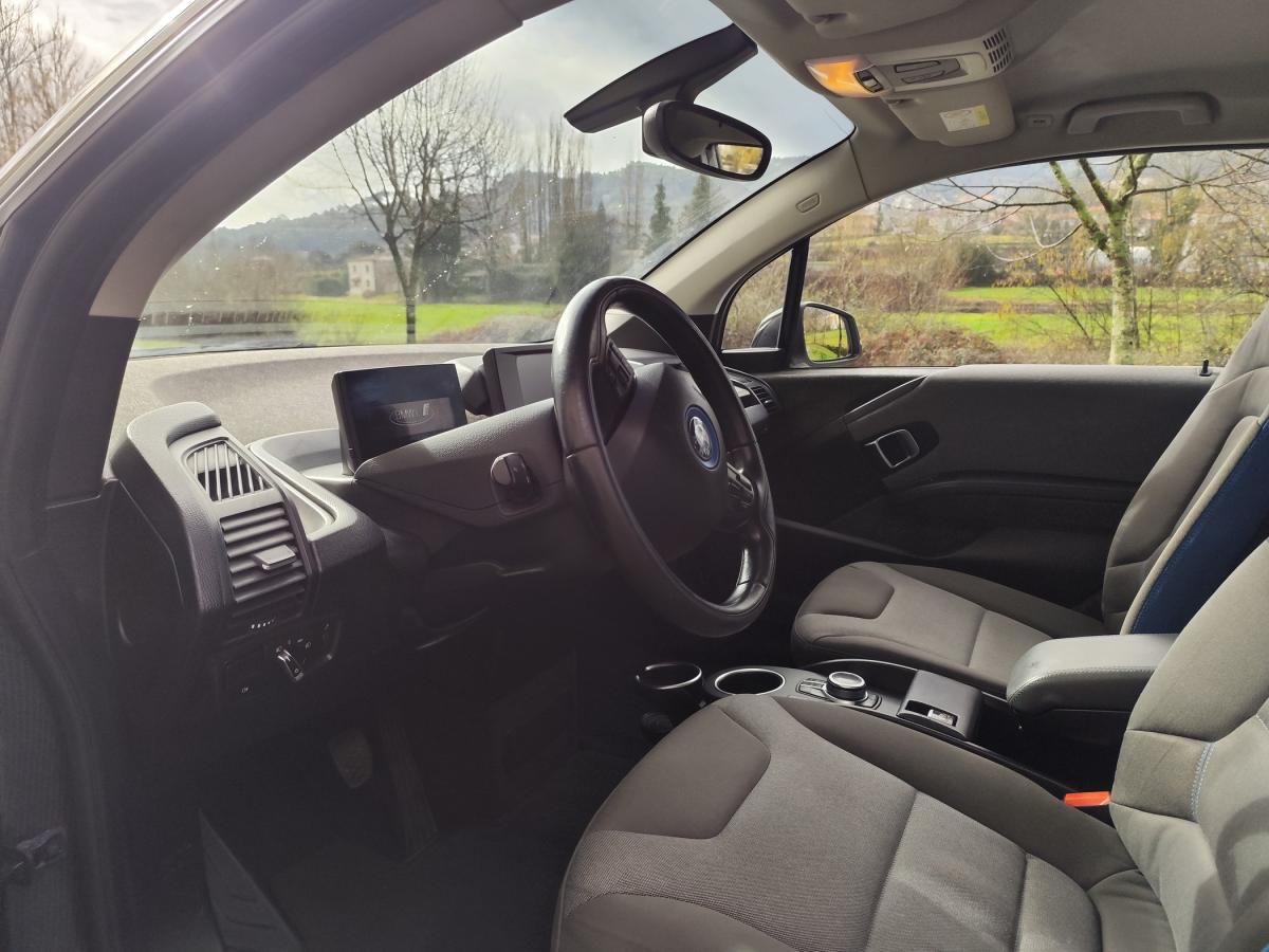 bmw-i3-2021-eletrico-500cc