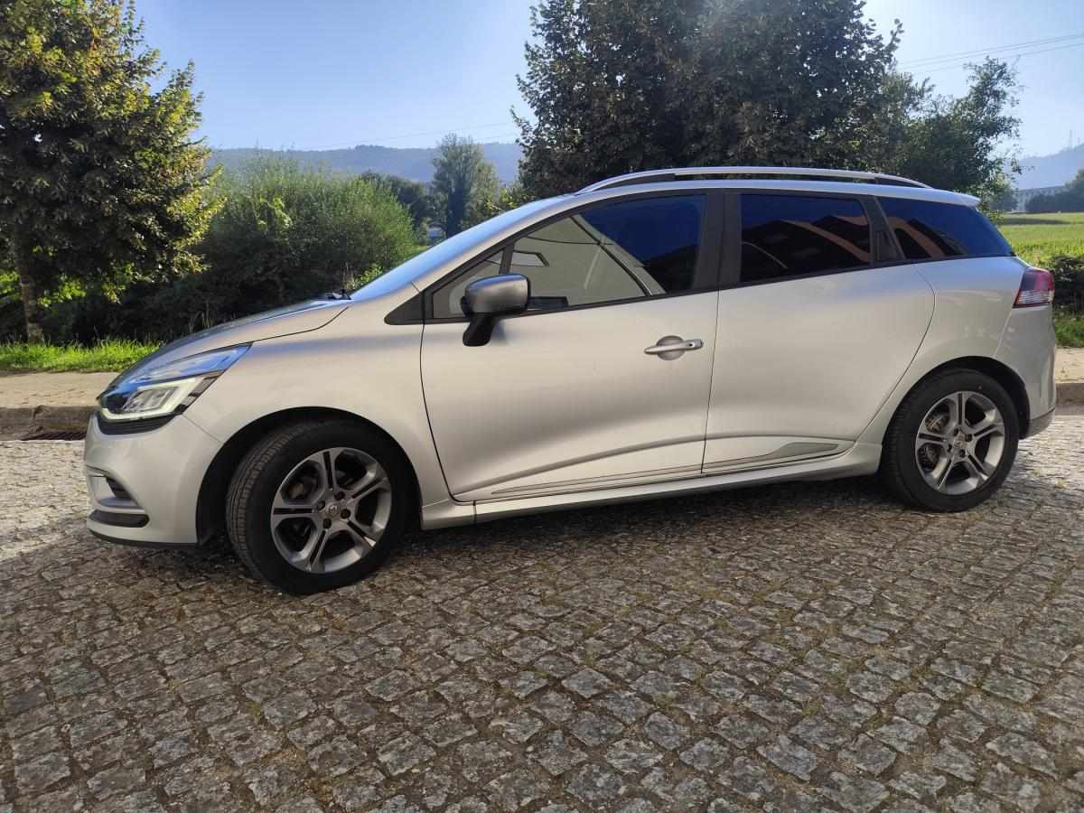 renault-clio-sport-tourer-2018-diesel-1461cc