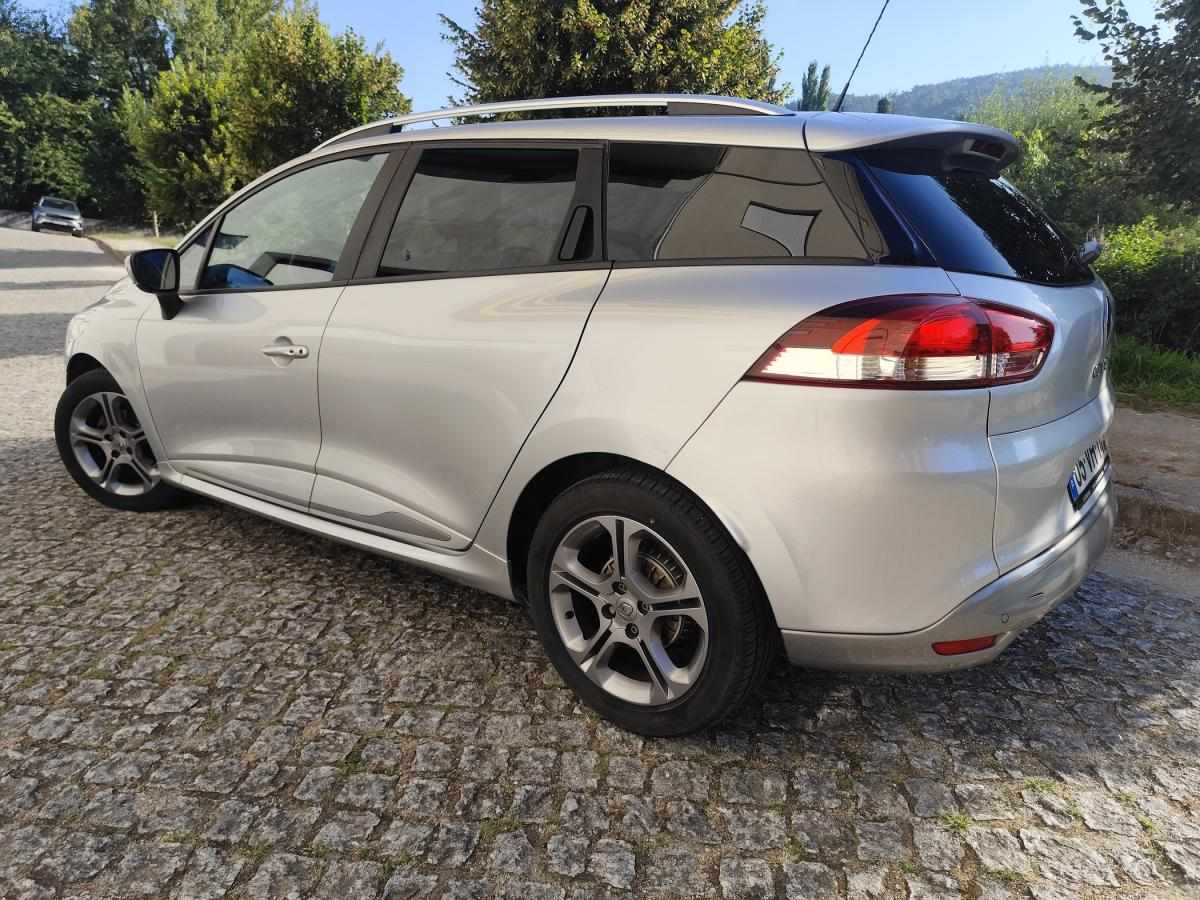 renault-clio-sport-tourer-2018-diesel-1461cc