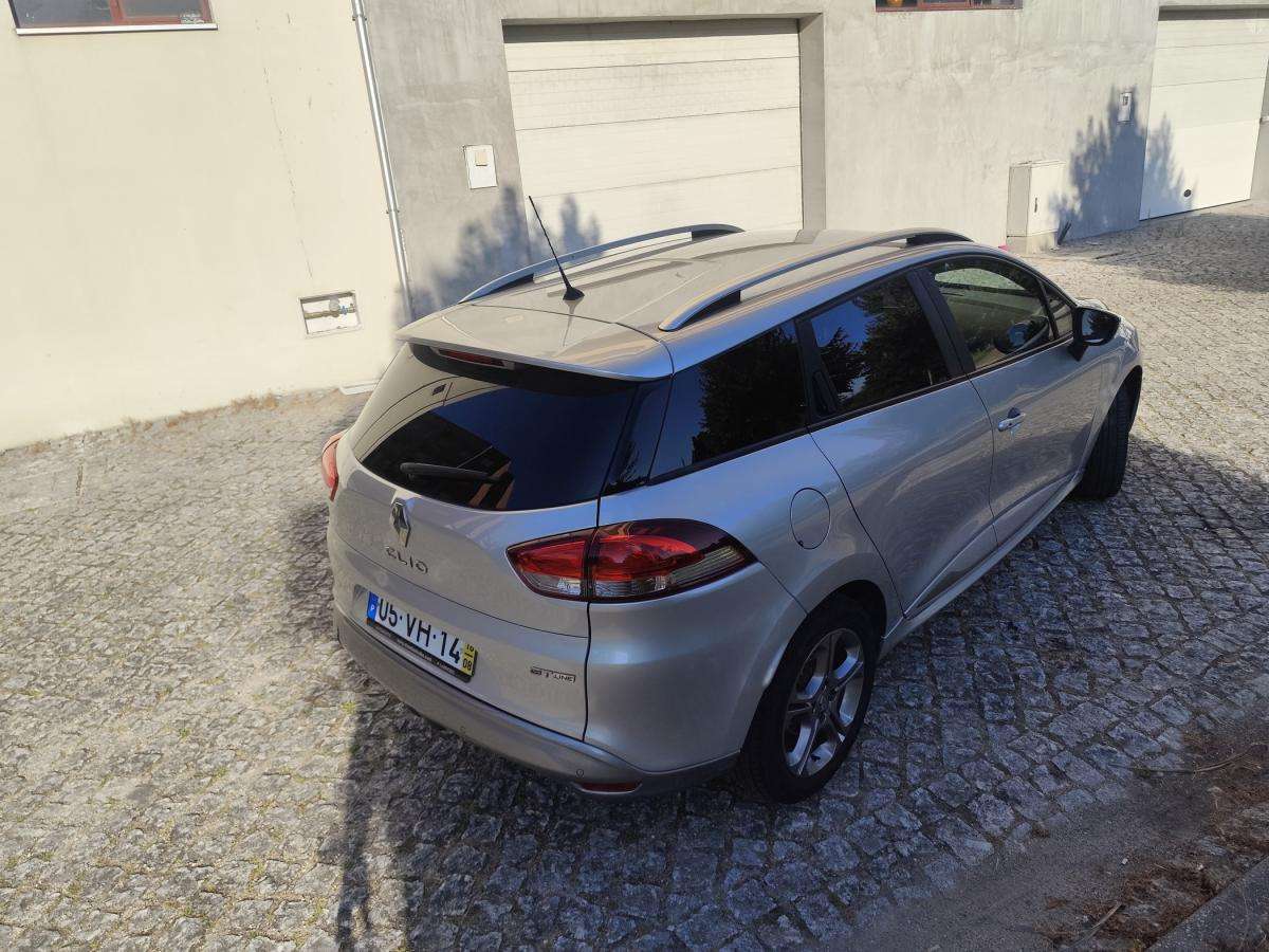 renault-clio-sport-tourer-2018-diesel-1461cc