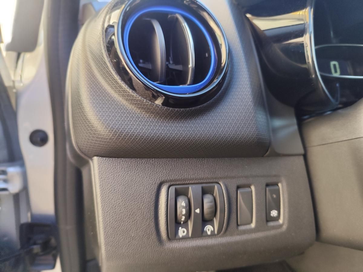 renault-clio-sport-tourer-2018-diesel-1461cc
