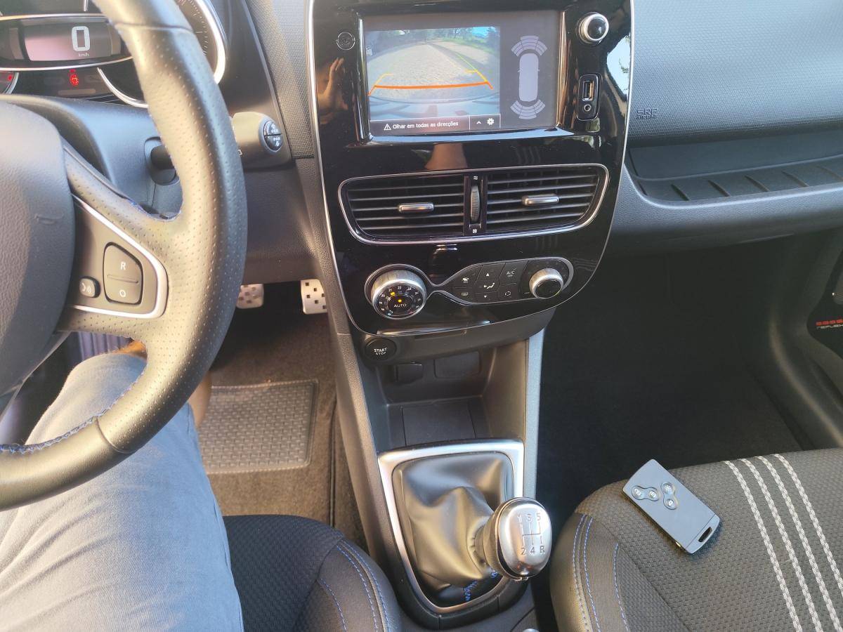 renault-clio-sport-tourer-2018-diesel-1461cc