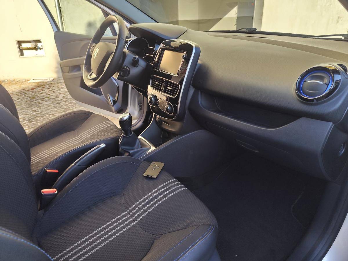 renault-clio-sport-tourer-2018-diesel-1461cc