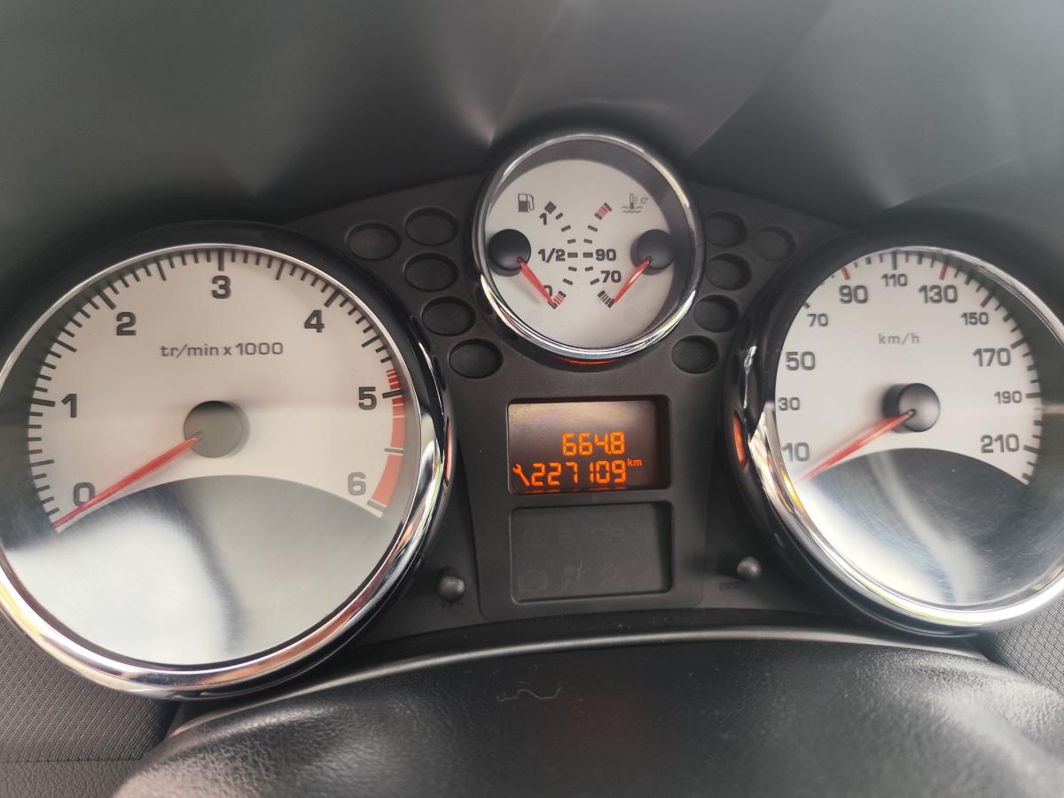 peugeot-207-cc-2009-diesel-1560cc