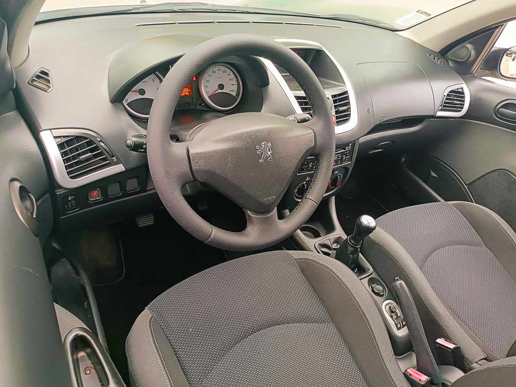 peugeot-206-1-1-2010-gasolina-1124cc