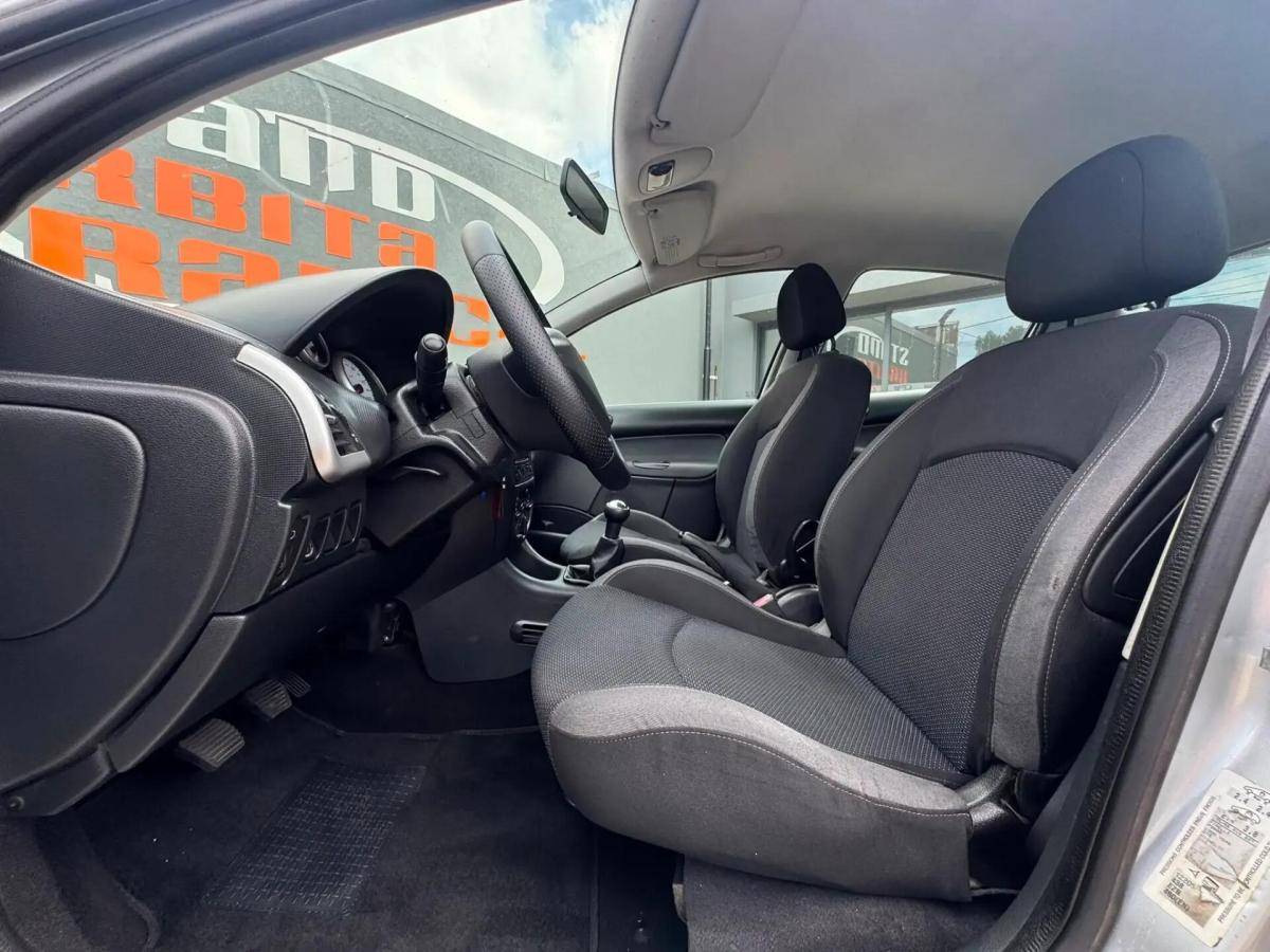 peugeot-206-2010-gasolina-1124cc