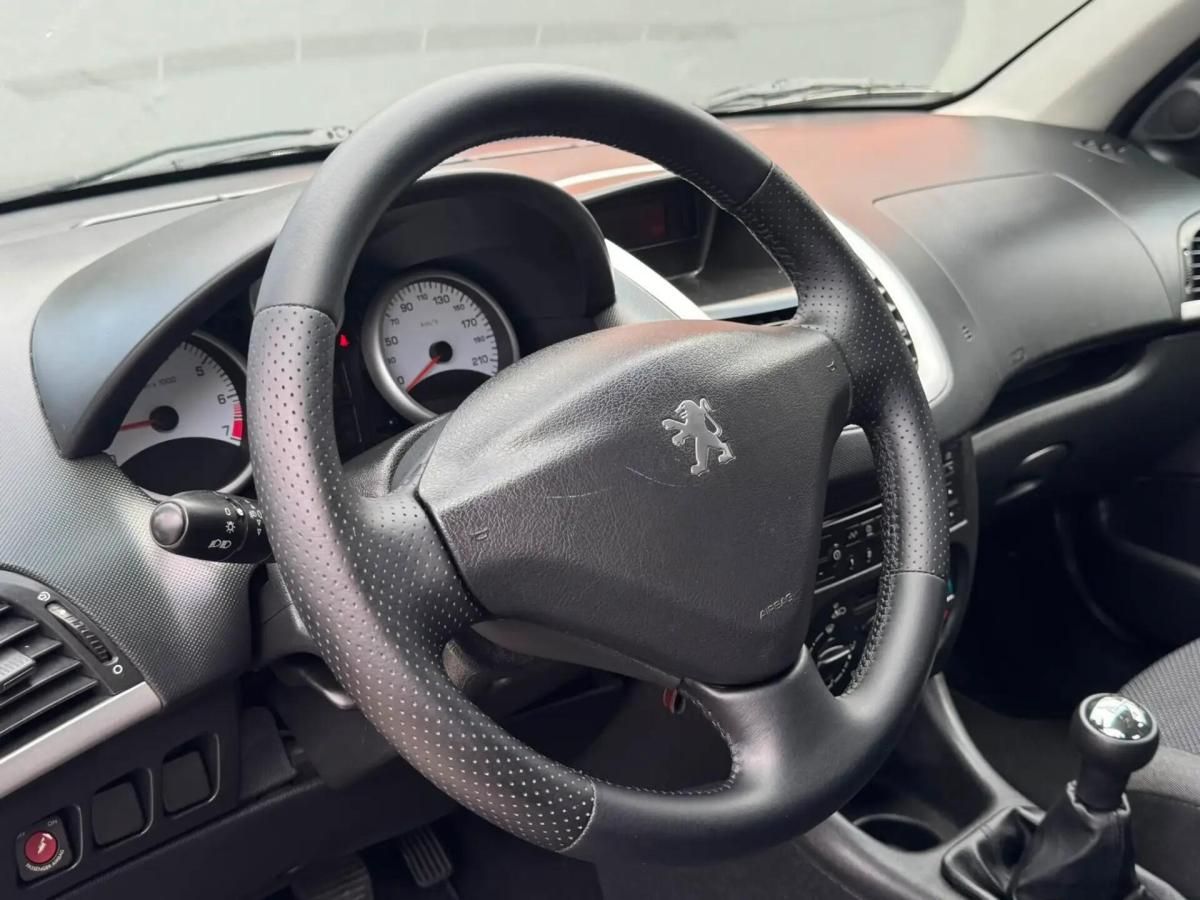 peugeot-206-2010-gasolina-1124cc