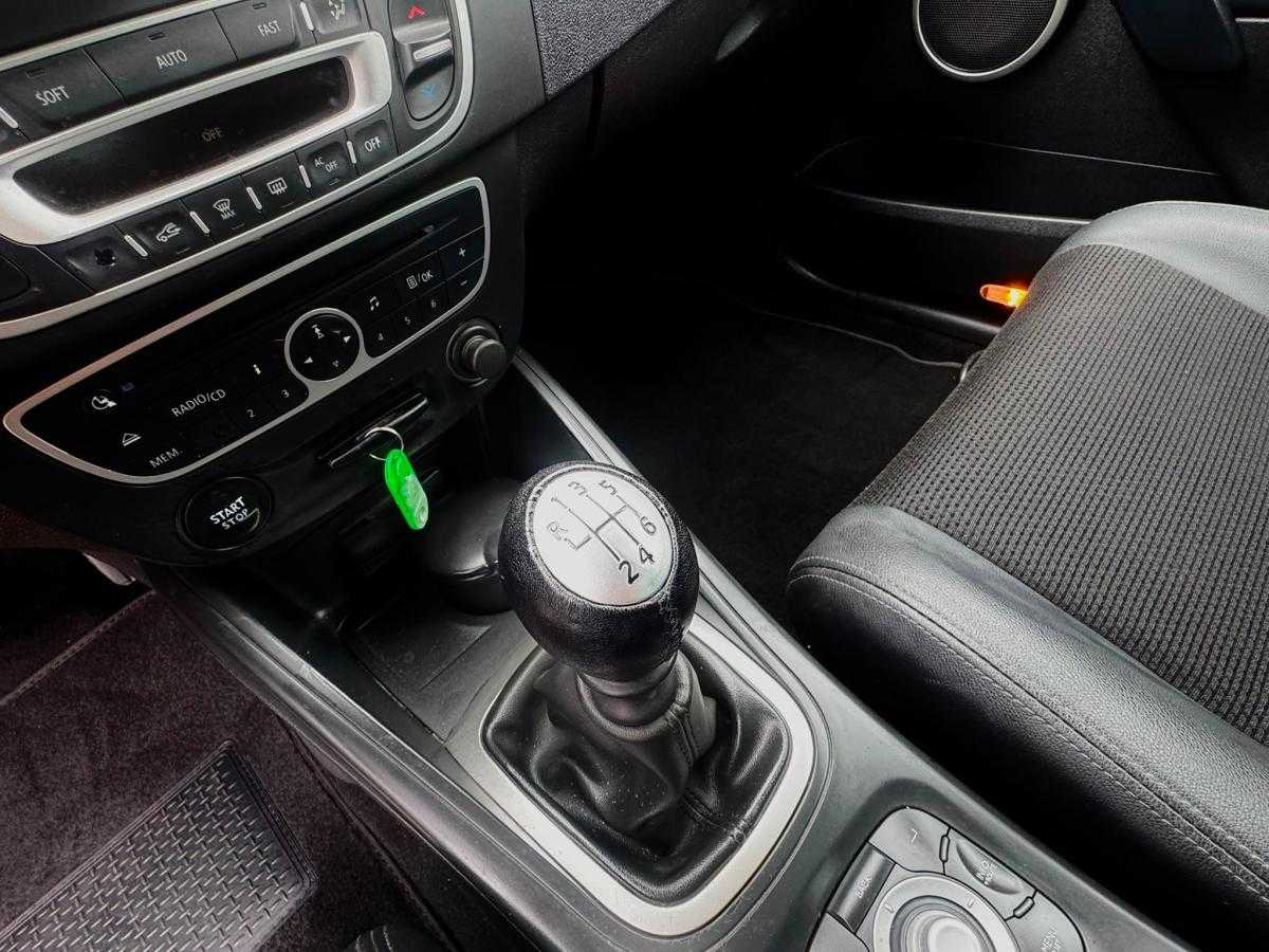 renault-megane-coupe-2010-diesel-1461cc