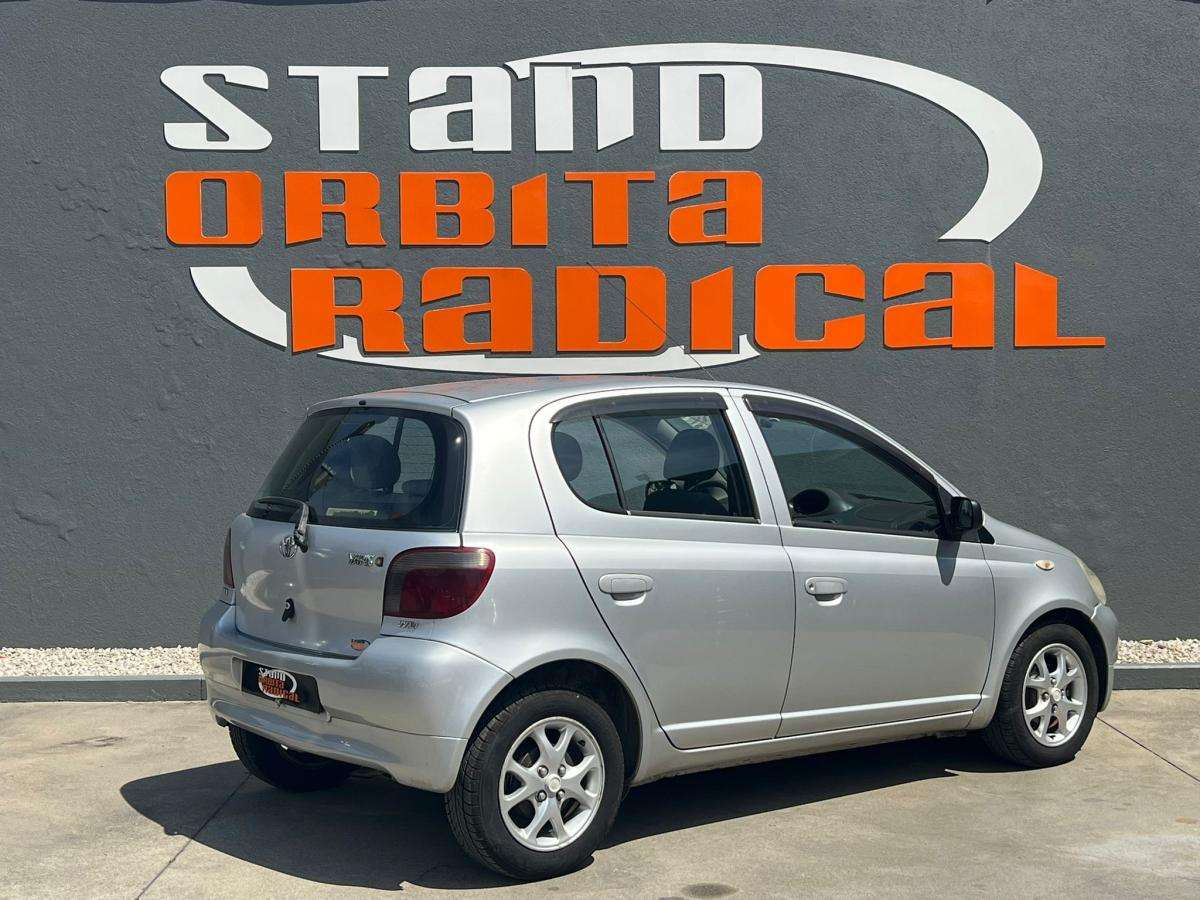 toyota-yaris-2000-gasolina-998cc