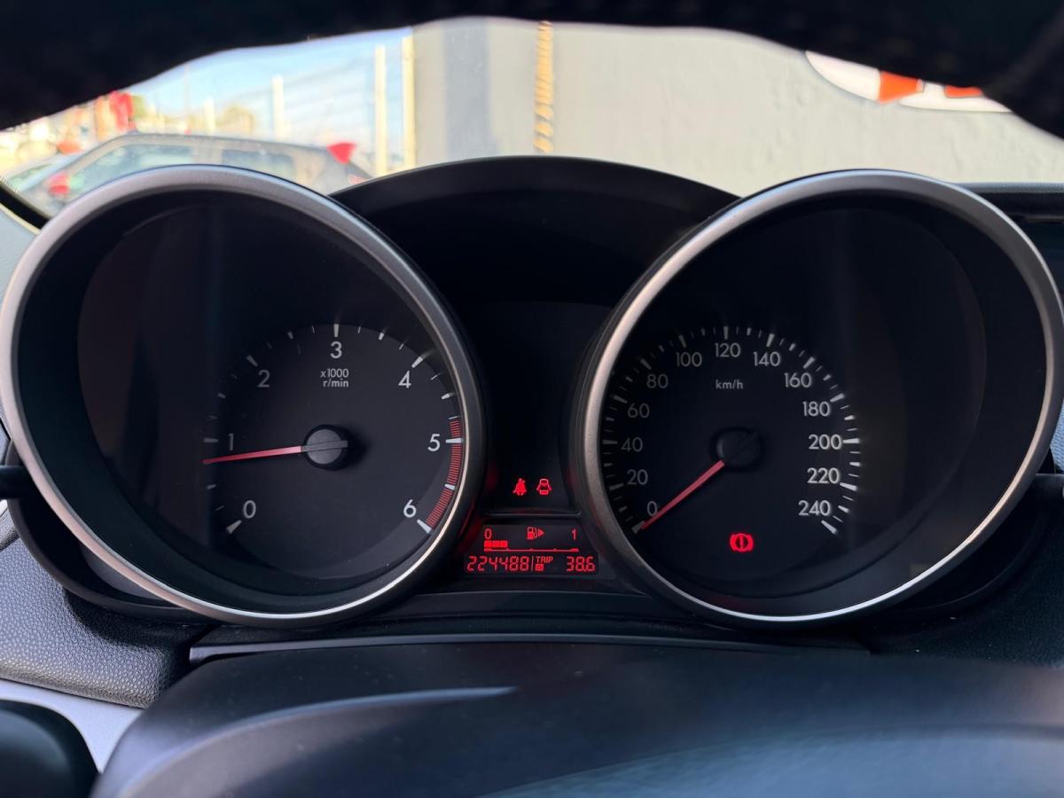 mazda-3-2010-diesel-1560cc