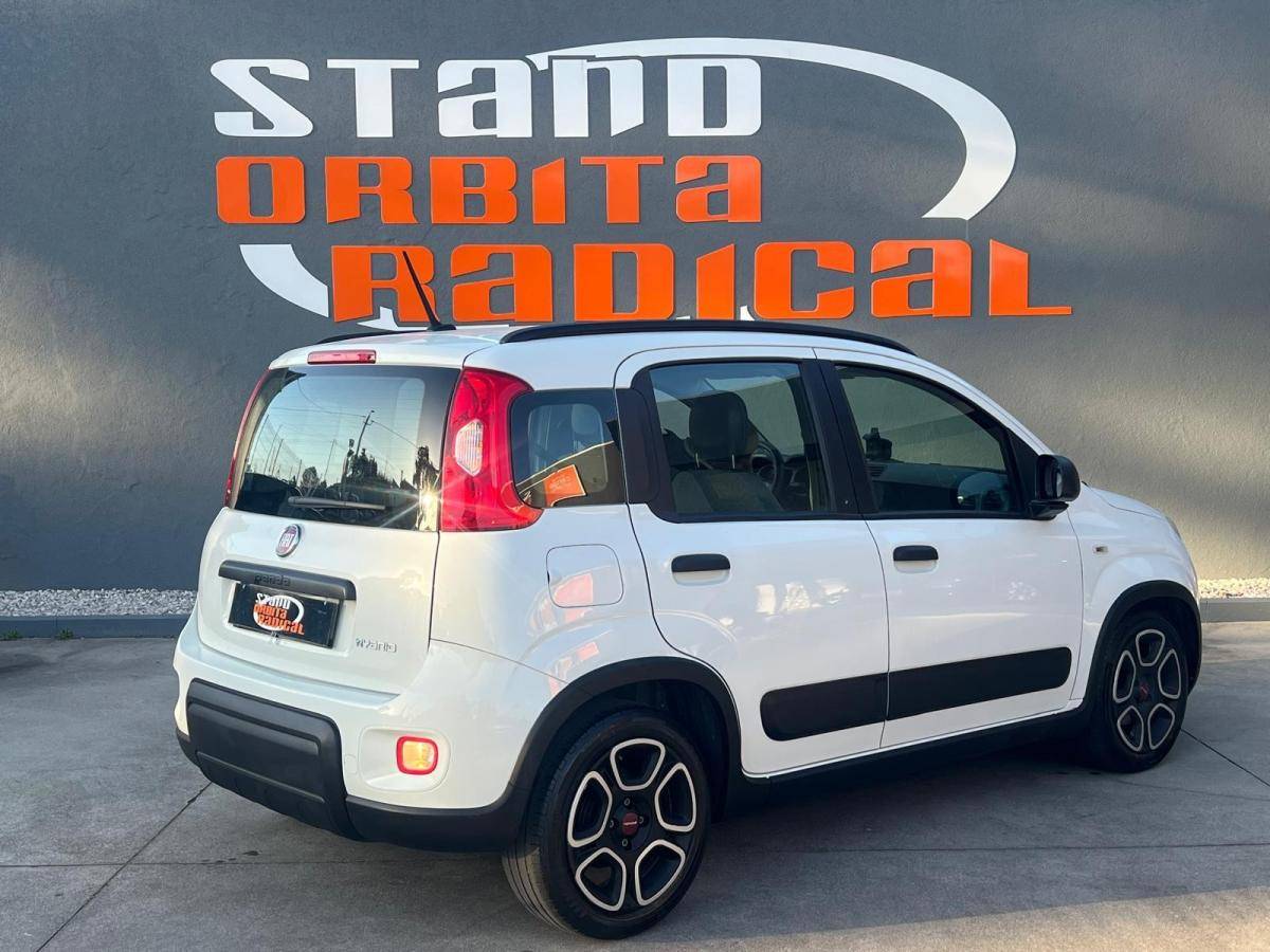 fiat-panda-2022-hibrido-a-gasolina-10cc