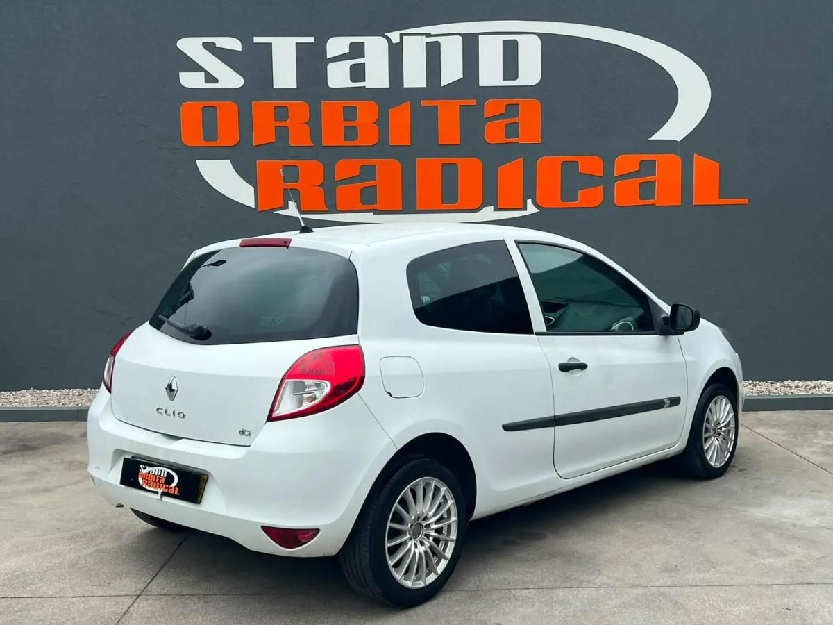 renault-clio-2011-diesel-1461cc