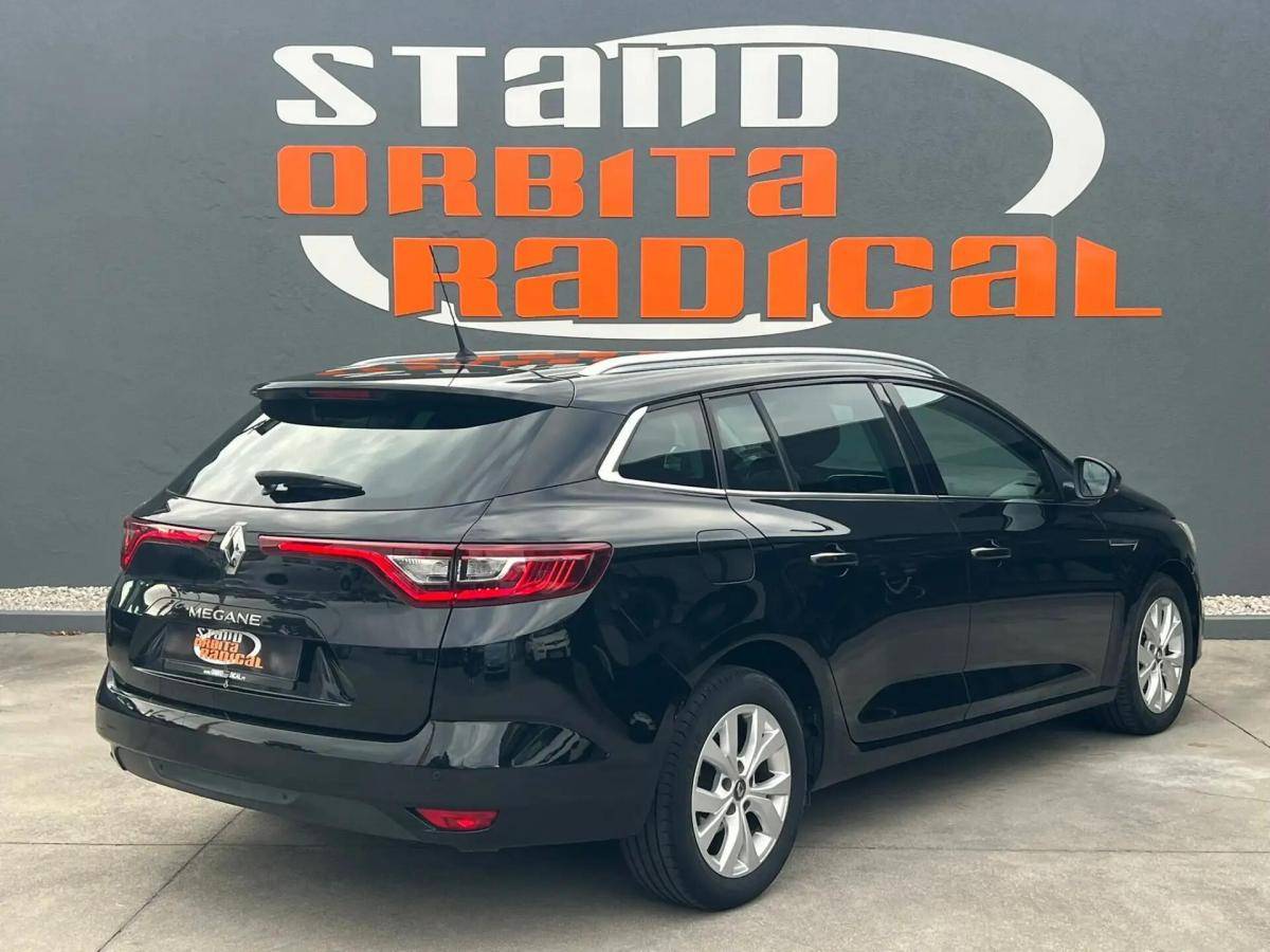 renault-megane-sport-tourer-2019-diesel-1461cc