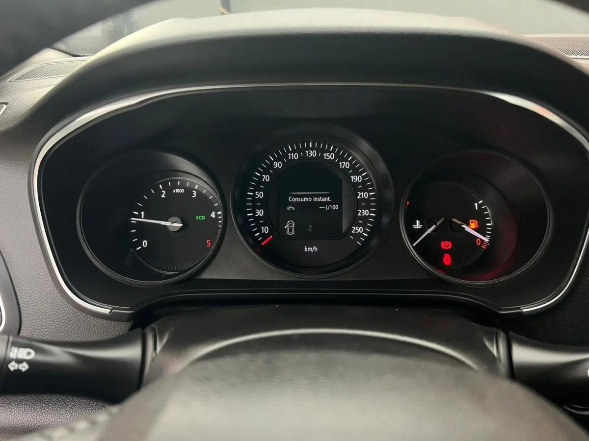 renault-megane-sport-tourer-2019-diesel-1461cc