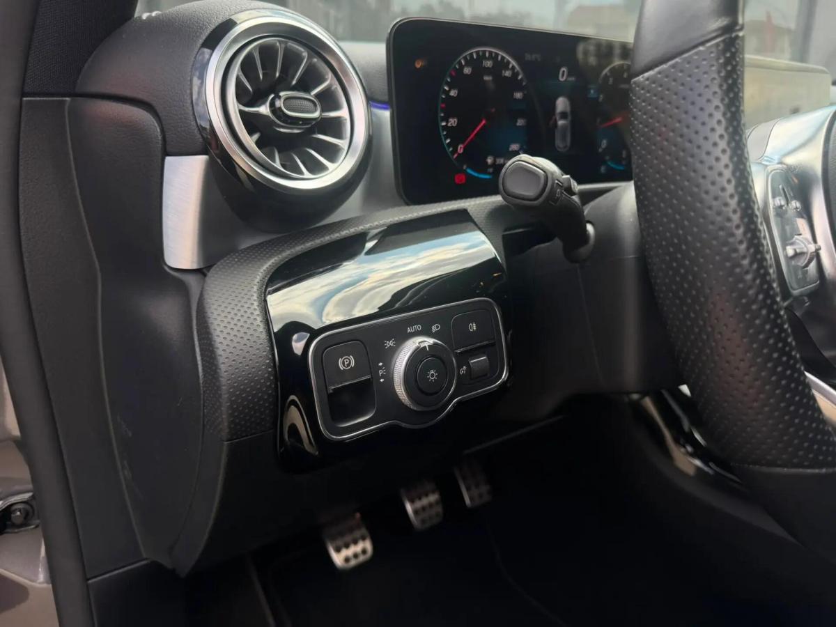 mercedes-benz-classe-a-2022-gasolina-1332cc