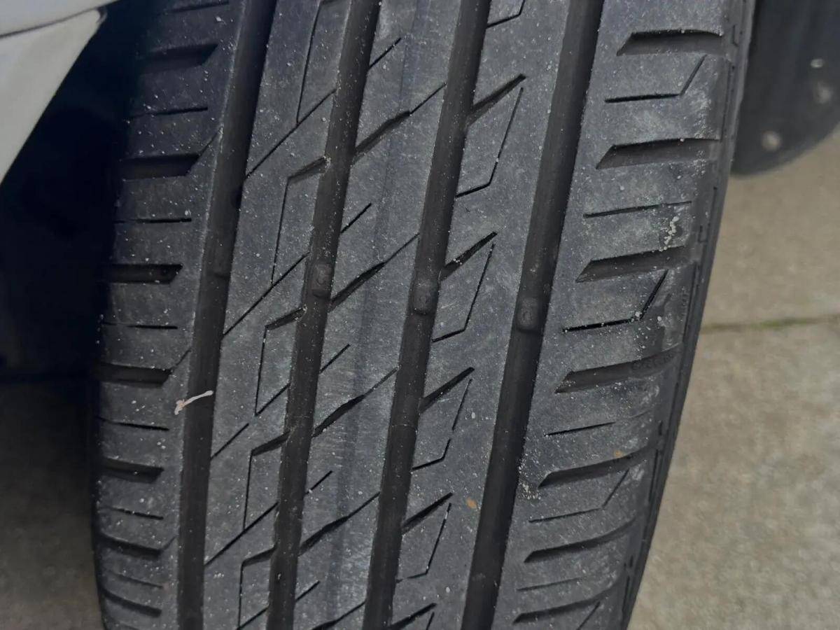 volvo-v50-2008-diesel-1560cc