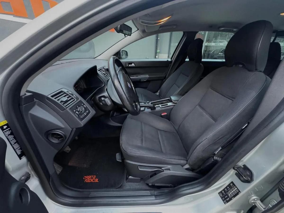 volvo-v50-2008-diesel-1560cc