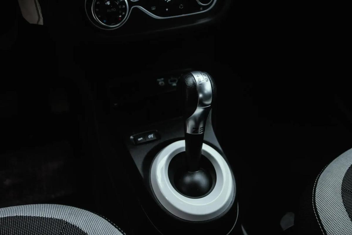 renault-twingo-2022-eletrico-0cc