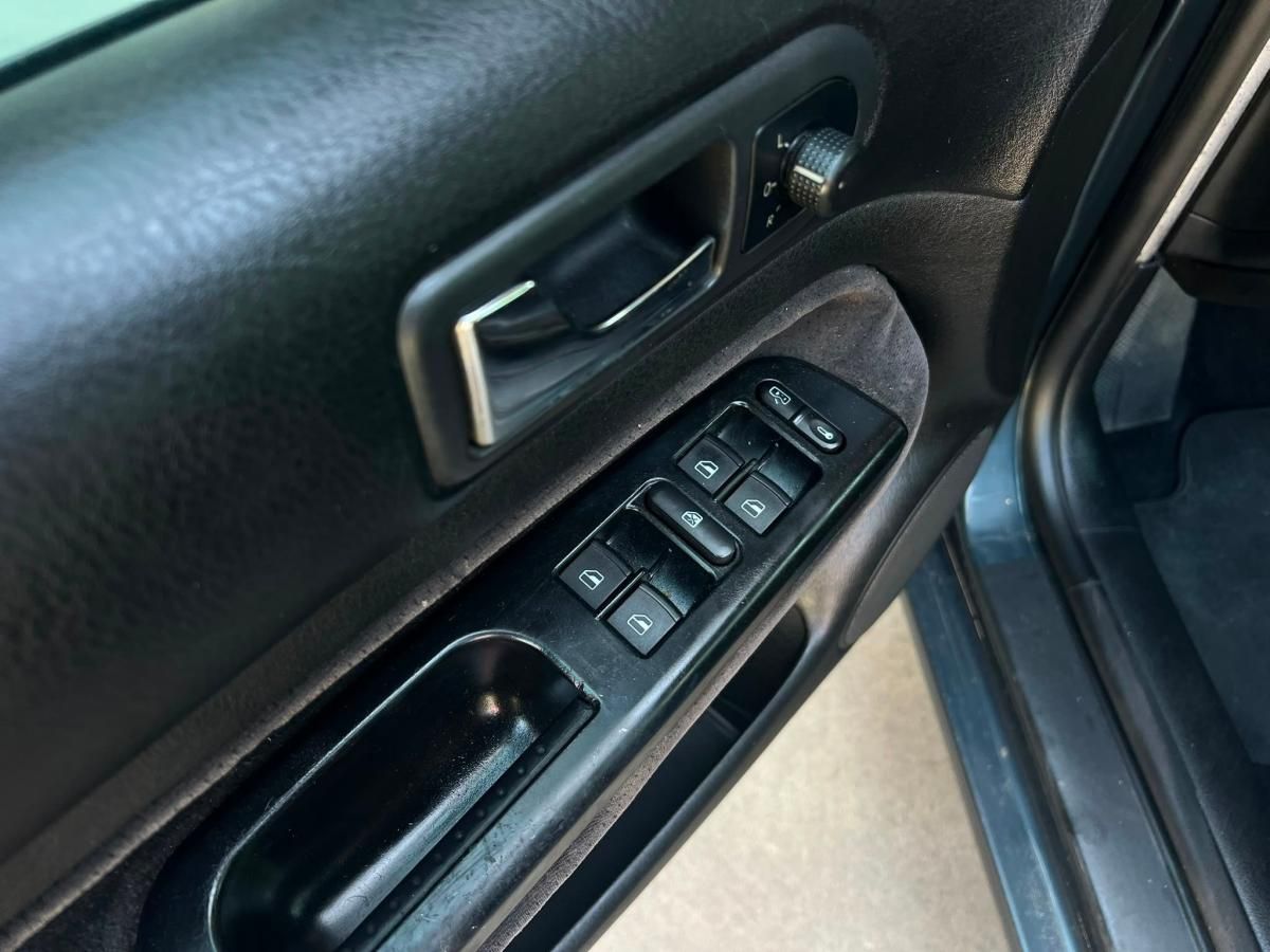 volkswagen-golf-2000-gasolina-1390cc