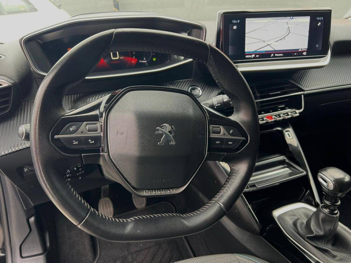 peugeot-208-2020-gasolina-1199cc
