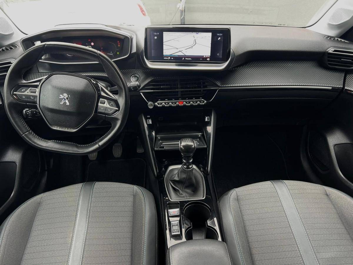 peugeot-208-2020-gasolina-1199cc