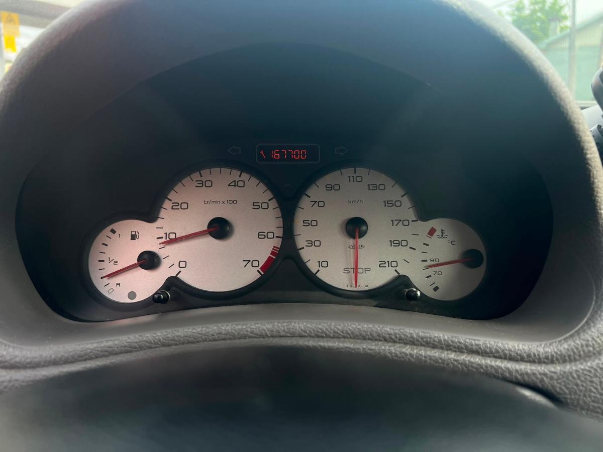 peugeot-206-2002-gasolina-1124cc