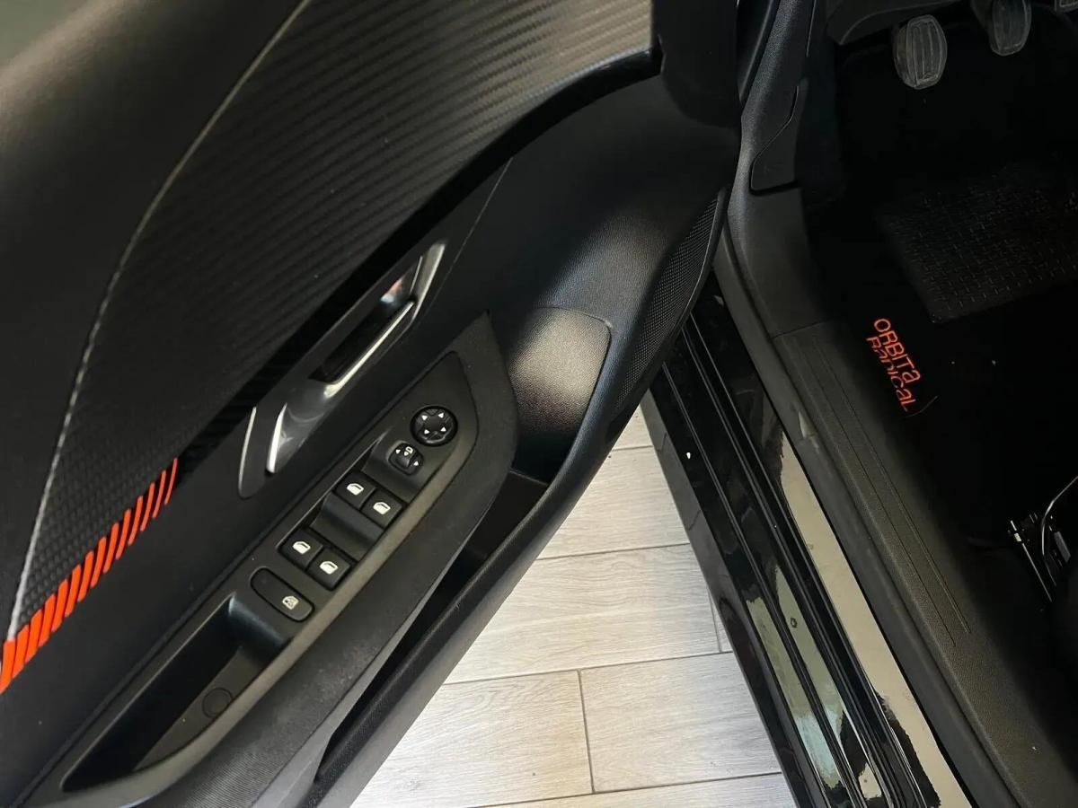 peugeot-208-2021-gasolina-1199cc