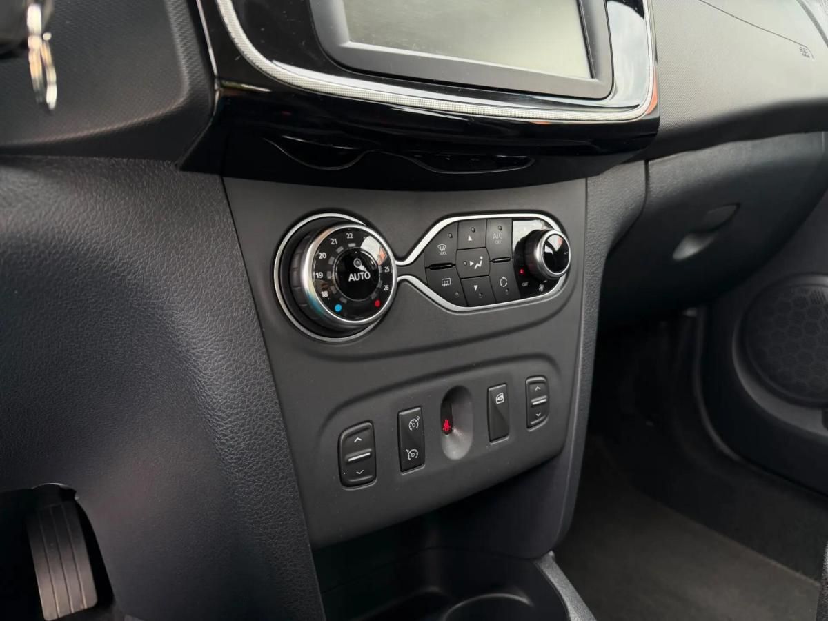dacia-sandero-2019-gasolina-898cc