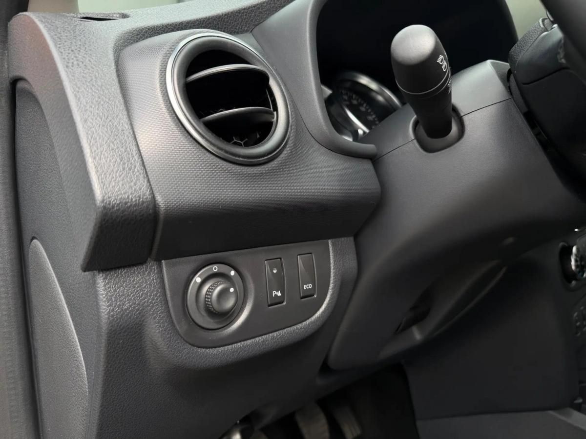 dacia-sandero-2019-gasolina-898cc