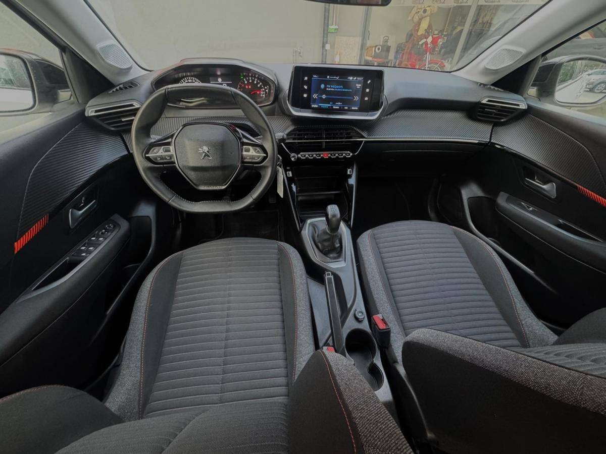peugeot-208-2022-gasolina-1199cc