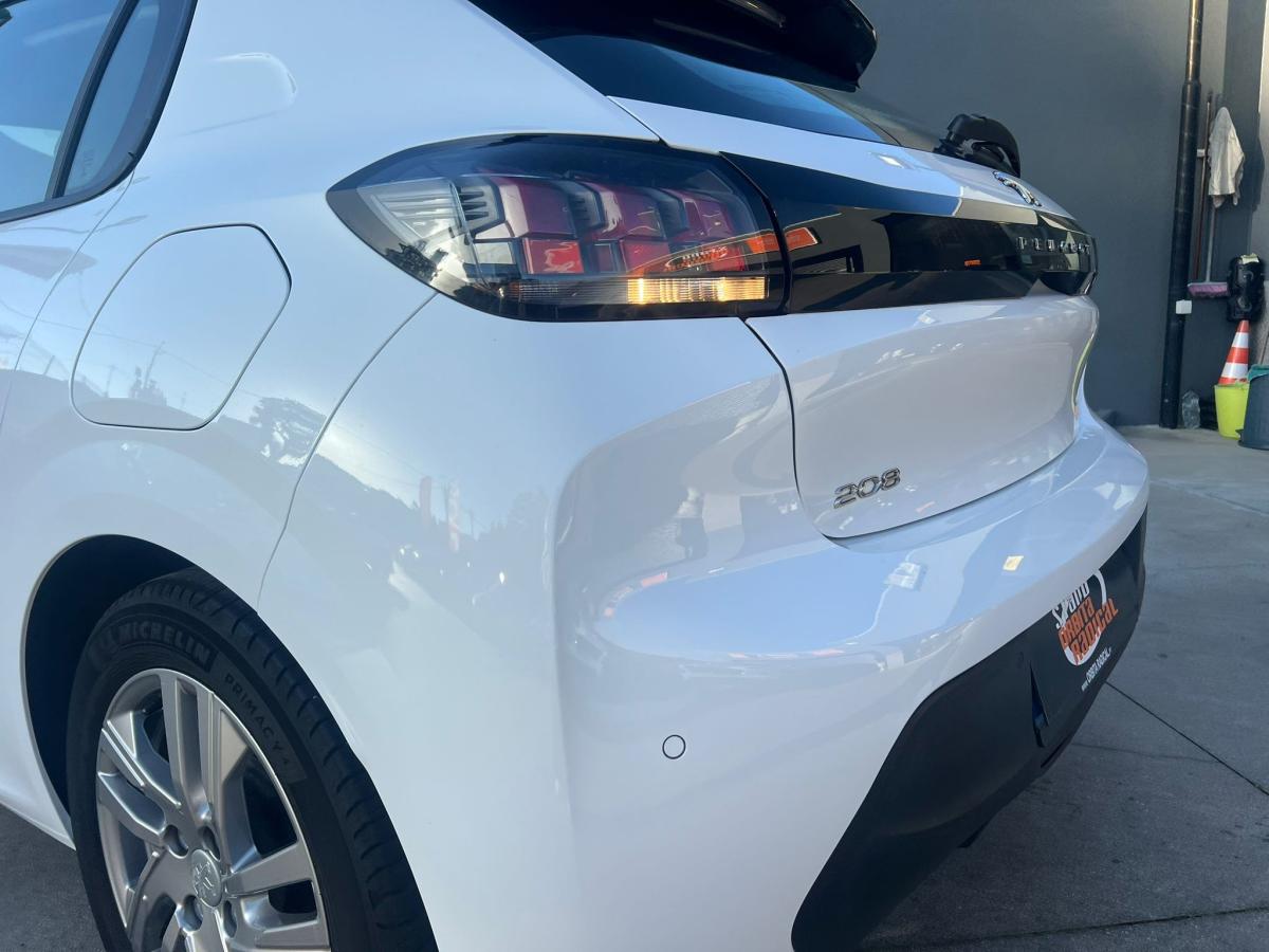 peugeot-208-2020-gasolina-1199cc