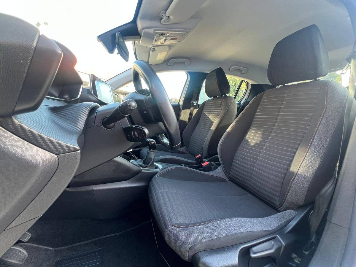 peugeot-208-2020-gasolina-1199cc