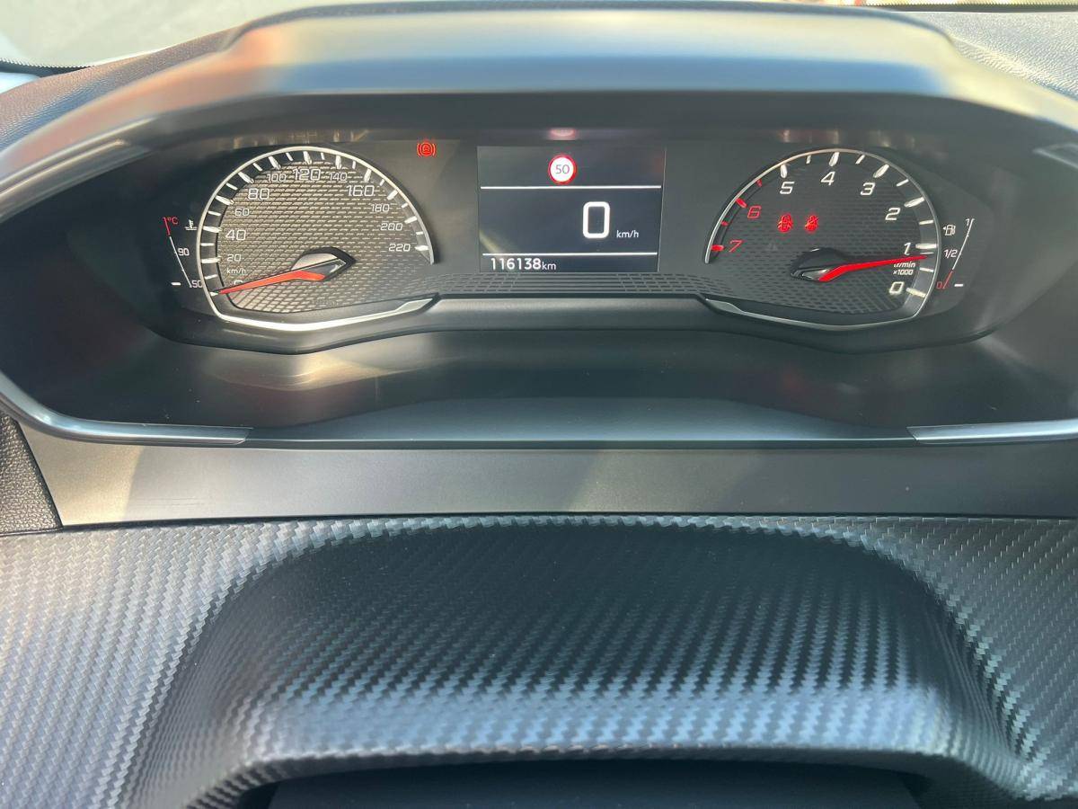 peugeot-208-2020-gasolina-1199cc