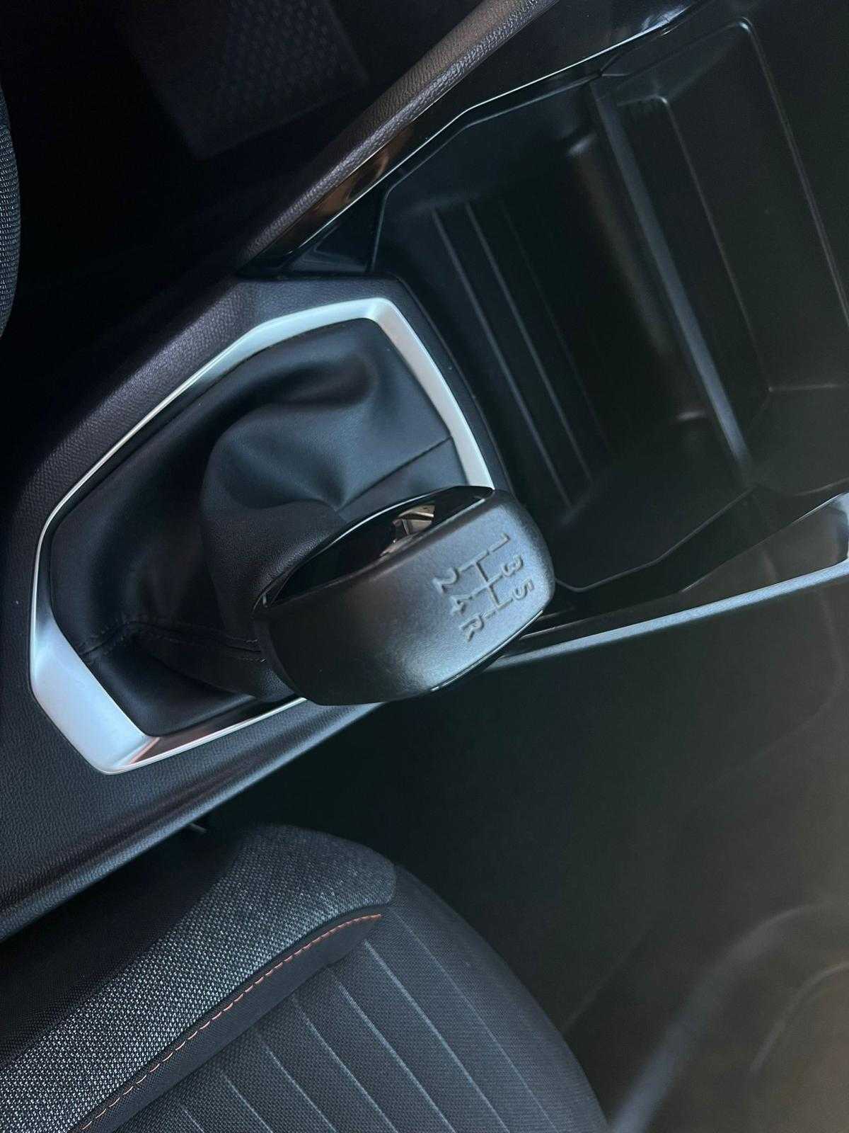 peugeot-208-2020-gasolina-1199cc