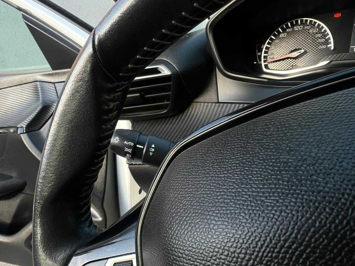 peugeot-208-2020-gasolina-1199cc