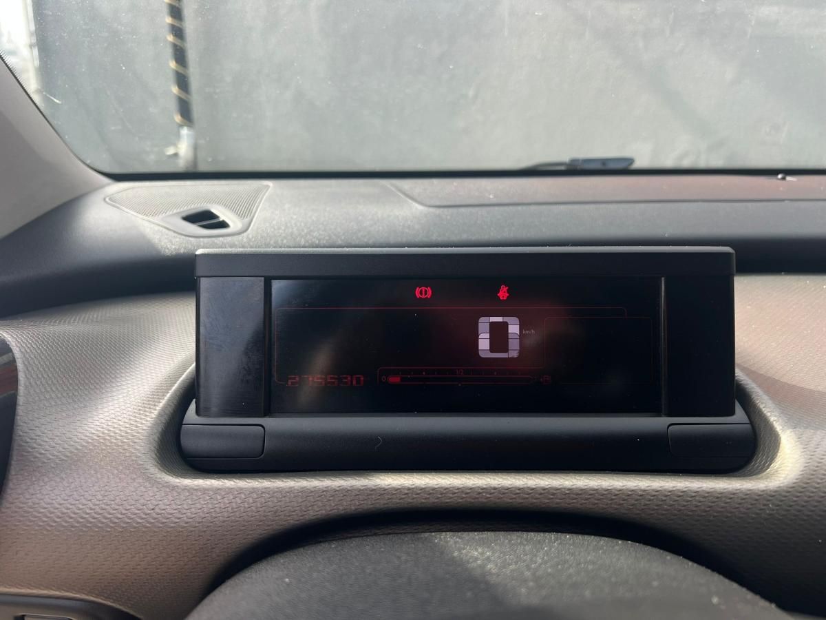 citroen-c4-cactus-2015-diesel-1560cc