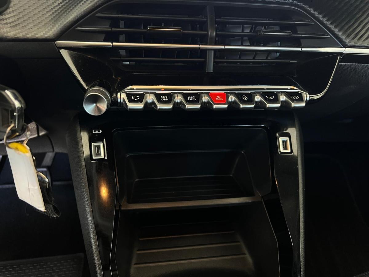 peugeot-208-2021-gasolina-1199cc