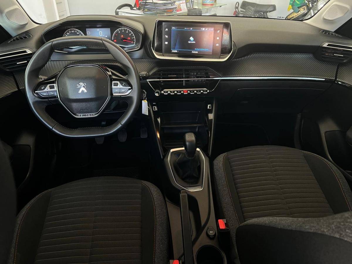 peugeot-208-2021-gasolina-1199cc