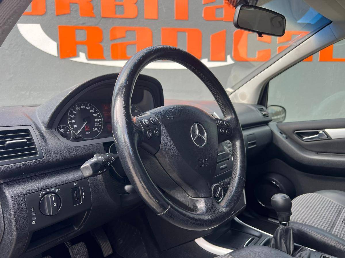 mercedes-benz-classe-a-2005-gasolina-1498cc