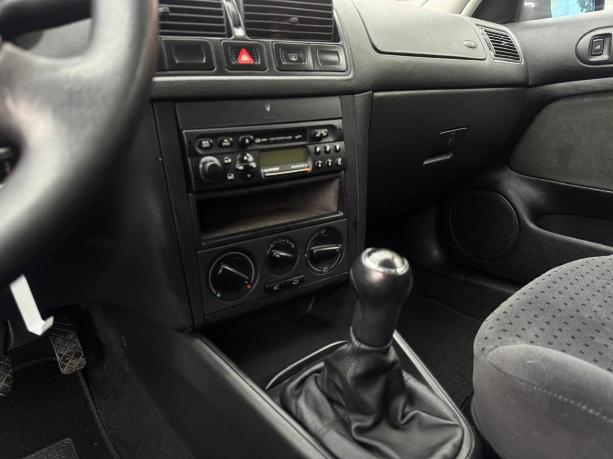 volkswagen-golf-1998-gasolina-1598cc