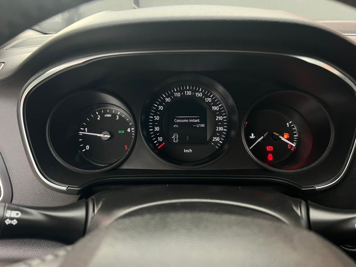 renault-megane-sport-tourer-2019-diesel-1461cc