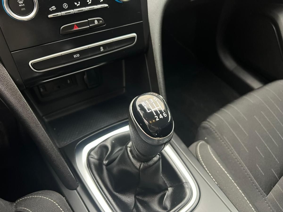 renault-megane-sport-tourer-2019-diesel-1461cc