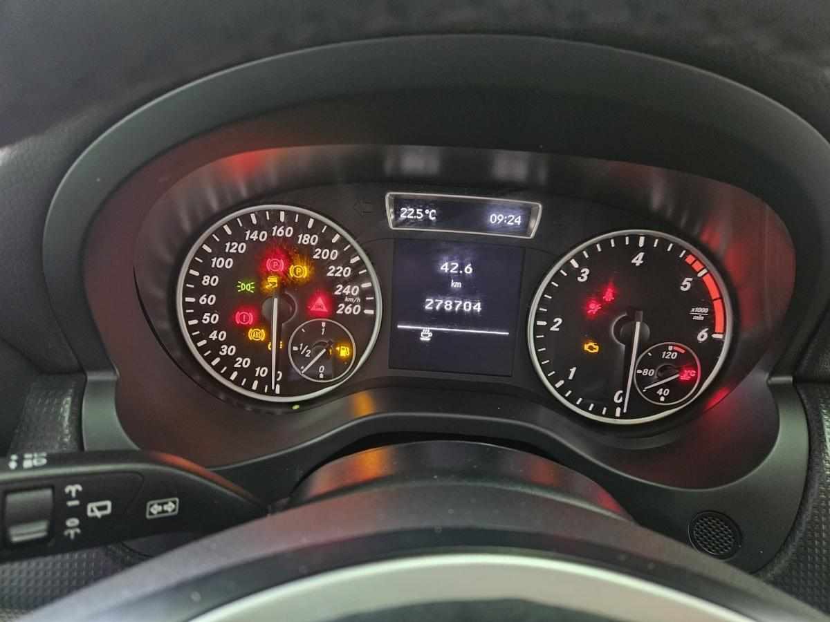 mercedes-benz-classe-a-a-180-cdi-blueefficiency-2013-diesel-1461cc