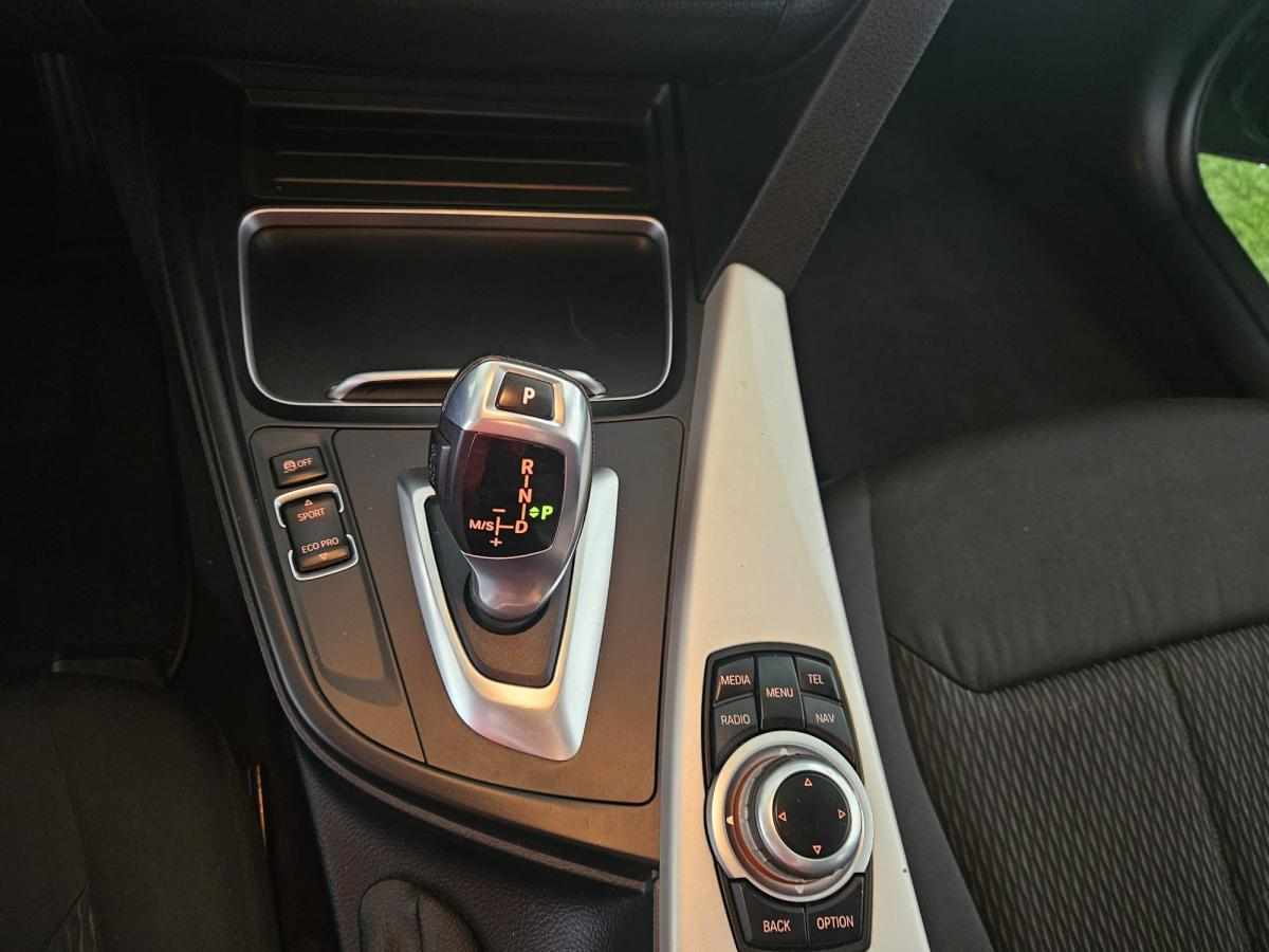 bmw-serie-3-318d-2016-diesel-1995cc