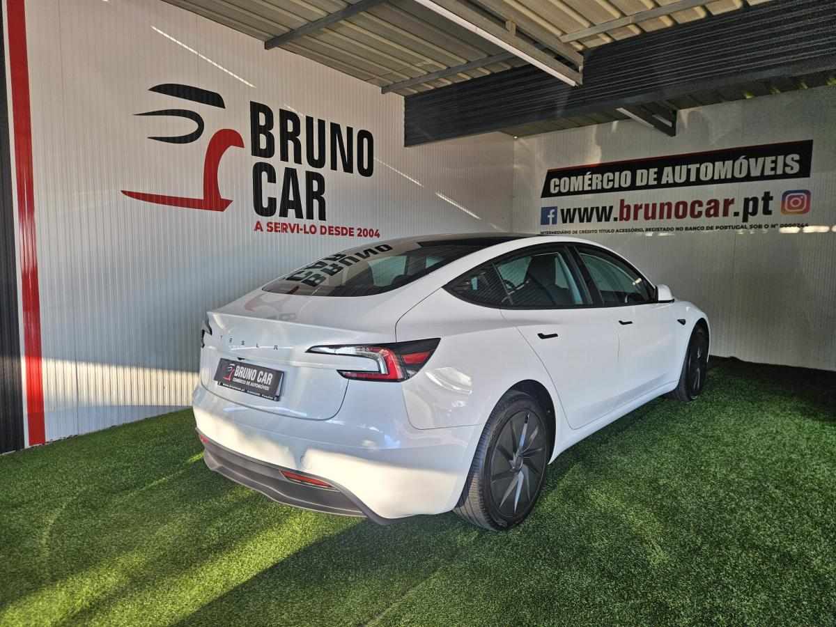 tesla-model-3-60-kwh-standard-range-2026-eletrico