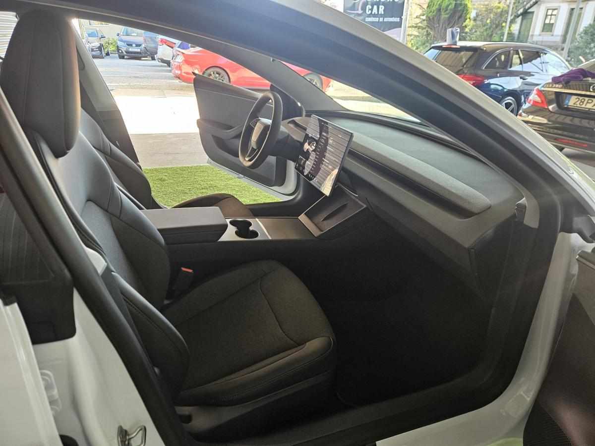 tesla-model-3-60-kwh-standard-range-2026-eletrico