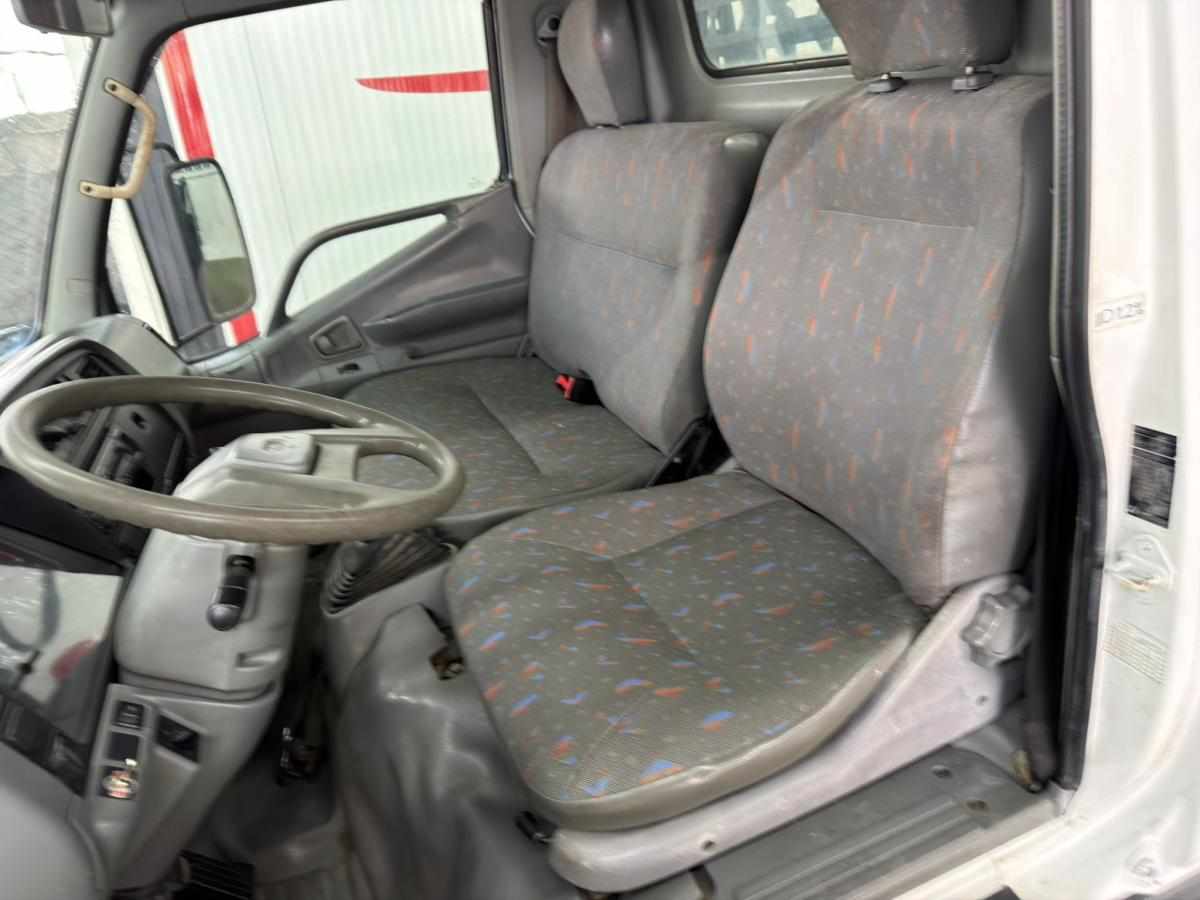 mitsubishi-canter-2-8-116cv-2001-diesel-2835cc