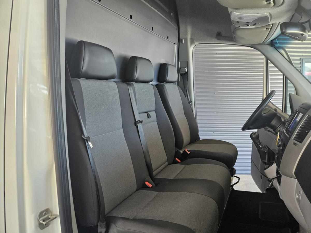 volkswagen-crafter-2-0-tdi-4motion-2017-diesel-1968cc