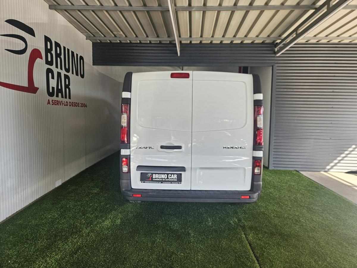 renault-trafic-1-6-95cv-2018-diesel-1598cc